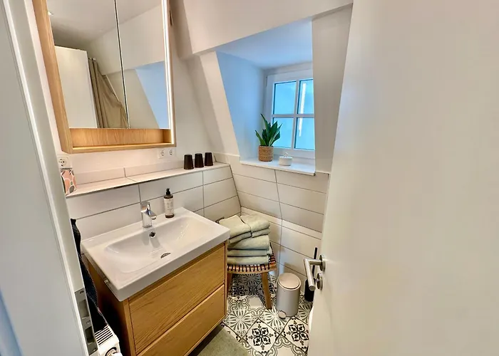 MAVIE-Living Garden Apartment