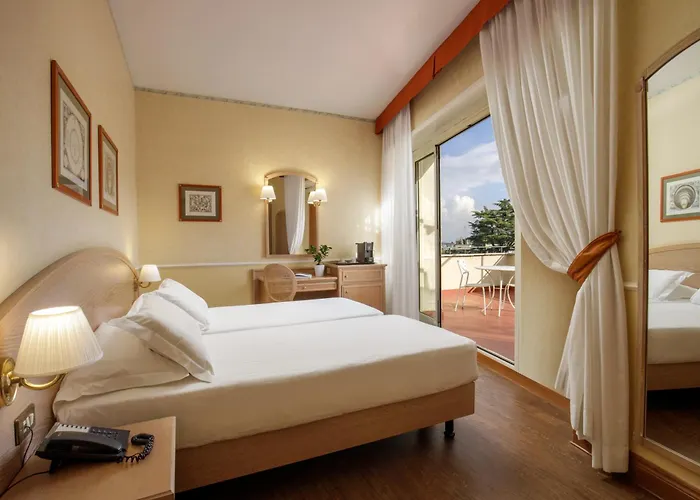 Hotel Santa Costanza By Omnia Hotels