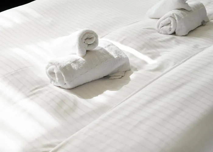 Resorts Guide Les Nuits