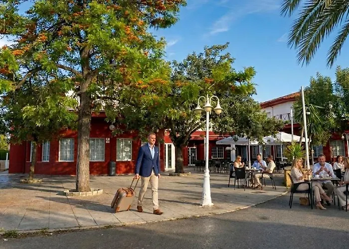  Mitra Crisálida