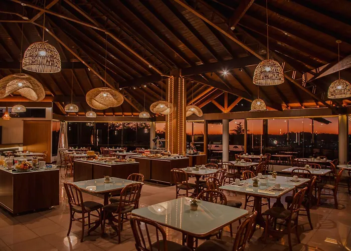 Hotel Lago Dourado