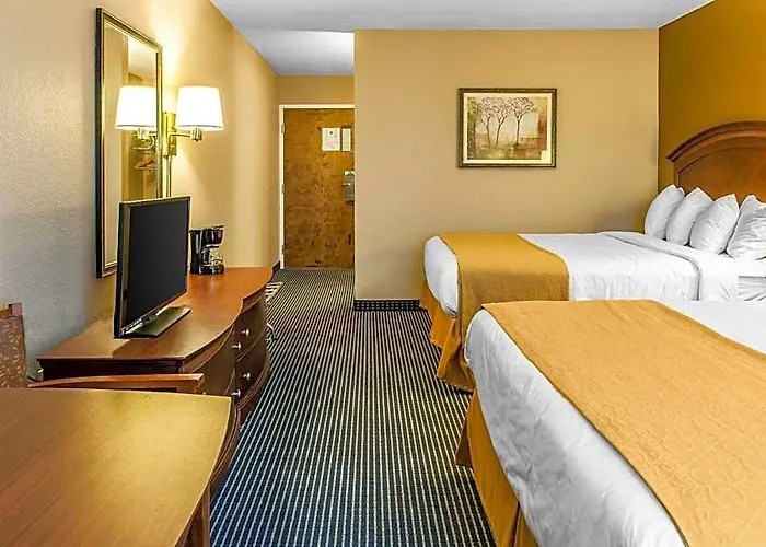 Quality Inn Scottsburg