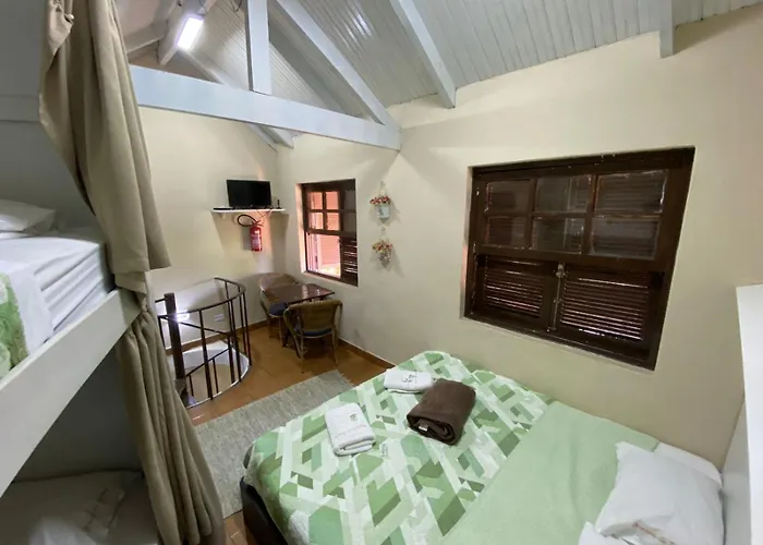 Pousada Reserva do Tombo Lounge Hostel