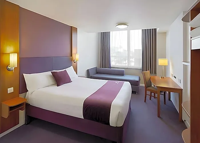 Hotels Close to Airport Premier Inn London Bank