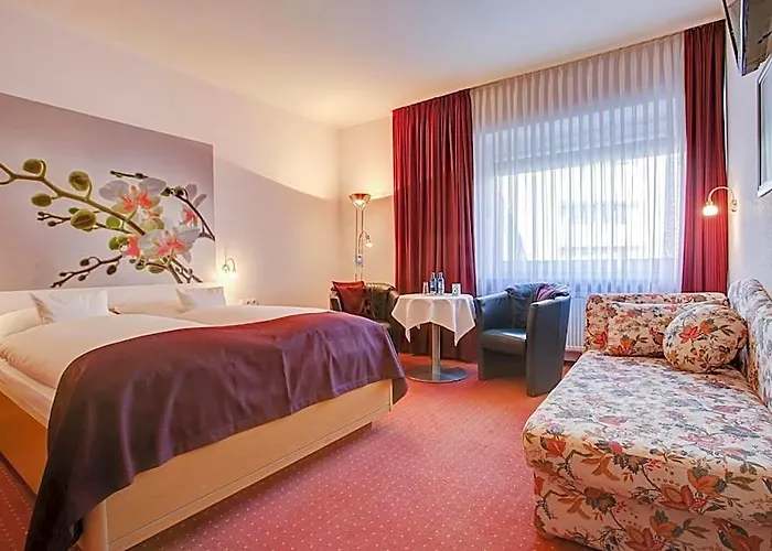 3 star hotels Consul