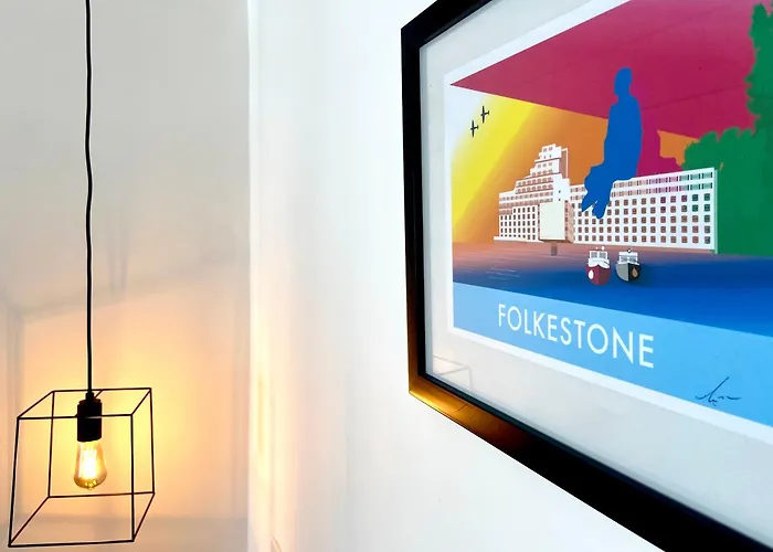 East Cliff Folkestone Guest Suite With Own Entrance