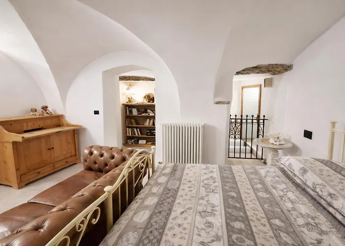 La SUITE delle Scuderie, con Vasca Freestanding, PetFiendly con Area Cani
