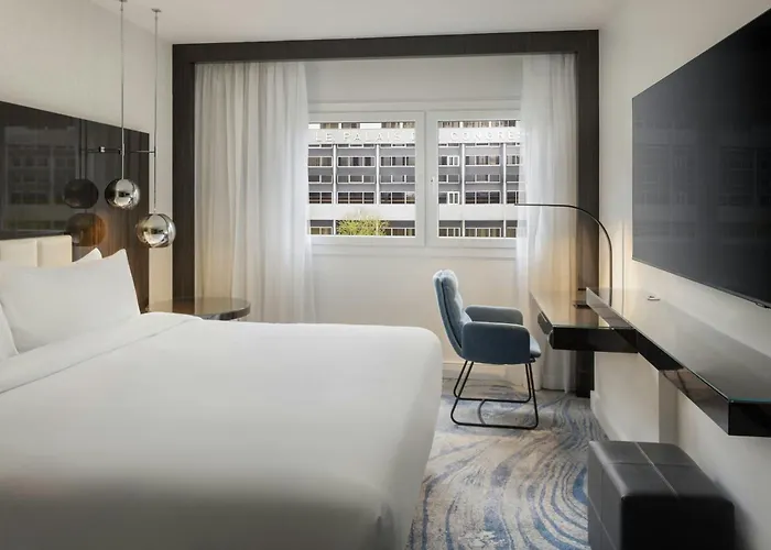  Le Meridien Paris Arc De Triomphe