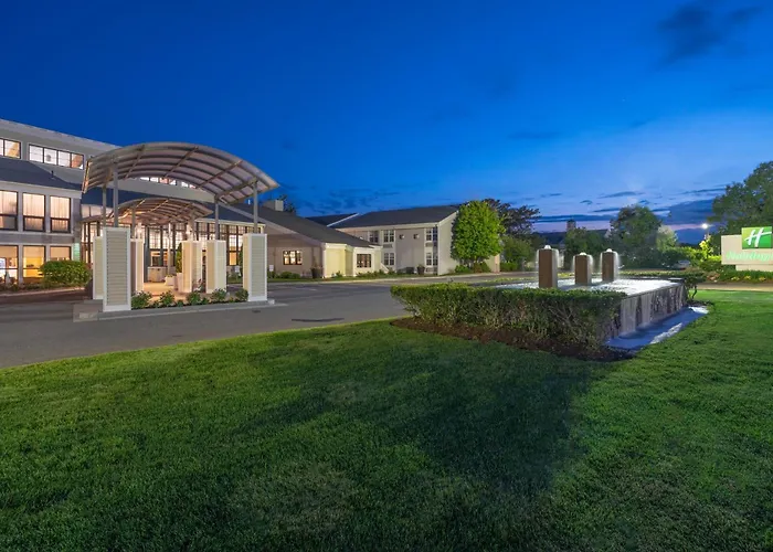 Hotels with tennis Holiday Inn Cape Cod - Hyannis By Ihg