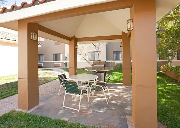 Сity center hotels Staybridge Suites Lubbock-University Area By Ihg