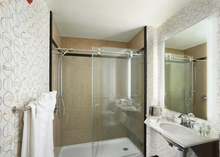 Resorts Guide Holiday Inn Asheville East-Blue Ridge Pkwy By Ihg