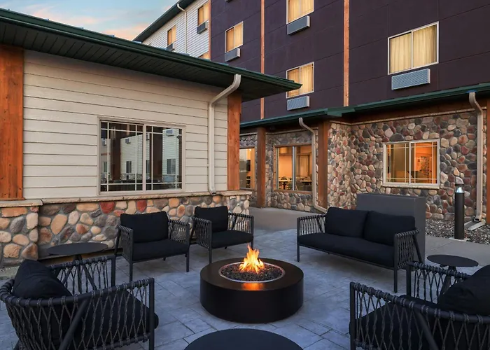 Hawthorn Extended Stay By Wyndham Minot