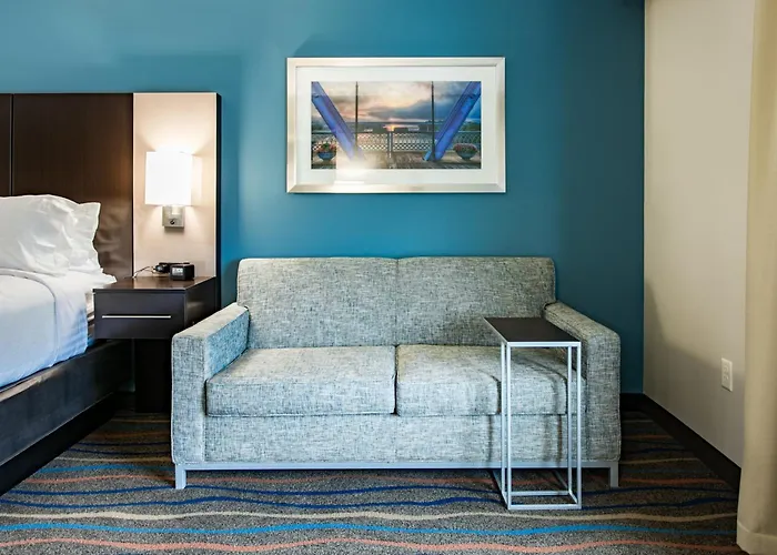 Holiday Inn Hotel & Suites Chattanooga By Ihg