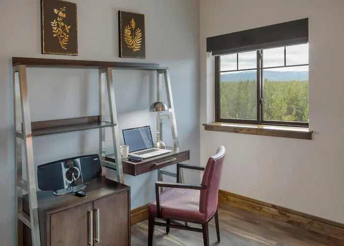 3 star hotels Worldmark West Yellowstone