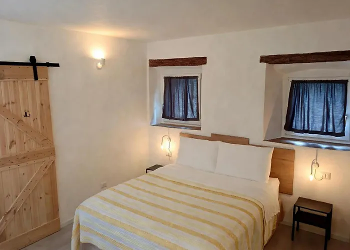 La Divina Suites