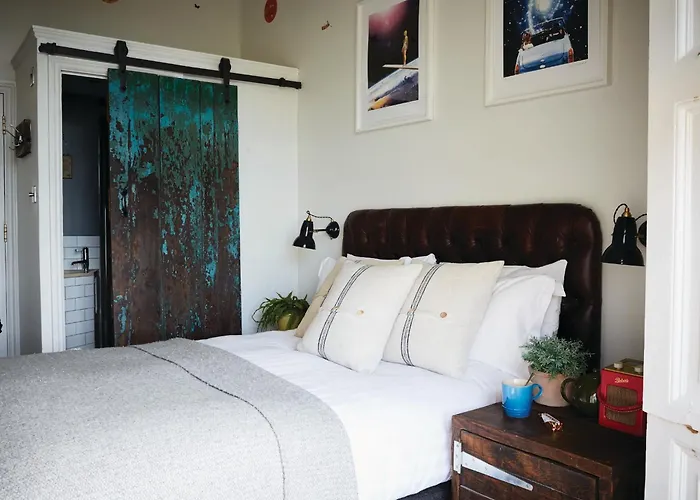 Ping pong hotels Artist Residence Brighton