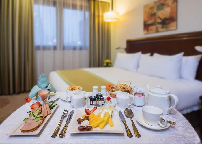 Holiday Inn Al Qasr By Ihg