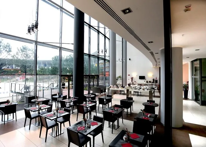 Holiday Inn Nola - Naples Vulcano Buono by IHG