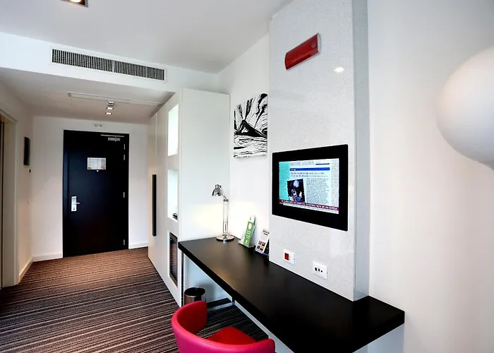 Holiday Inn Nola - Naples Vulcano Buono by IHG