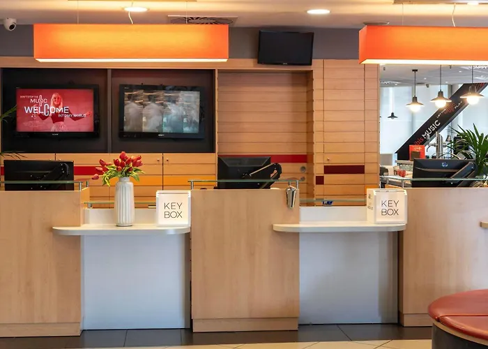 Hotels with a view Ibis Barcelona Meridiana