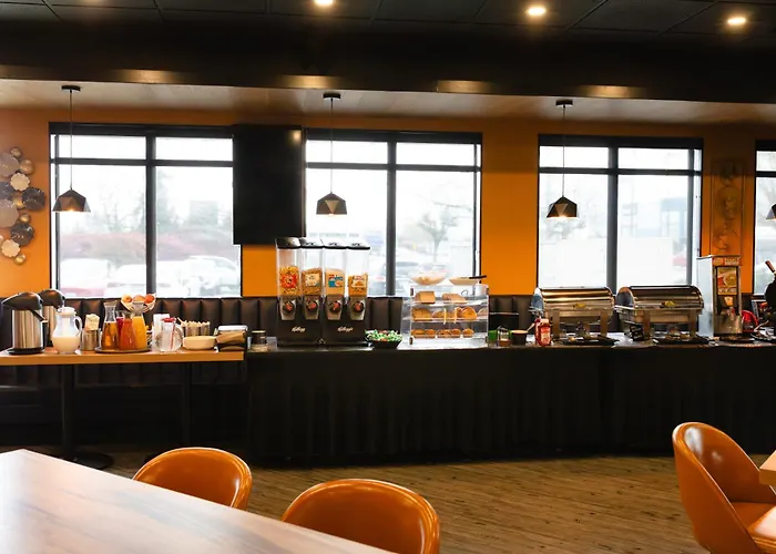 Ramada By Wyndham /Langley