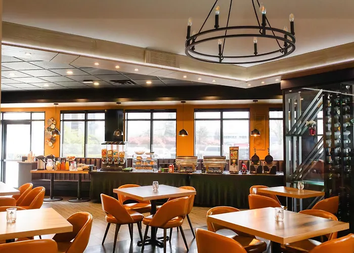 Ramada By Wyndham /Langley