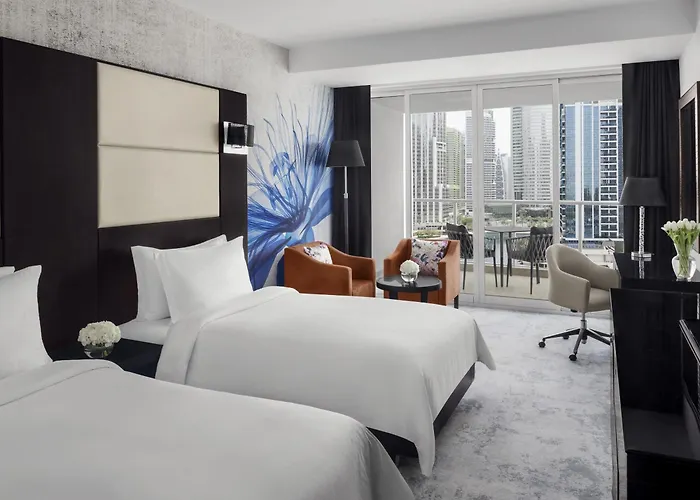 Mövenpick Jumeirah Lakes Towers