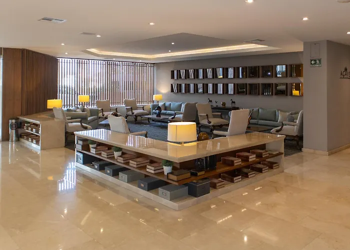 Palacio Azteca , Trademark By Wyndham