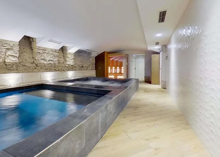 Hoteles con Jacuzzi Madison Saint Jean De Luz - Handwritten Collection