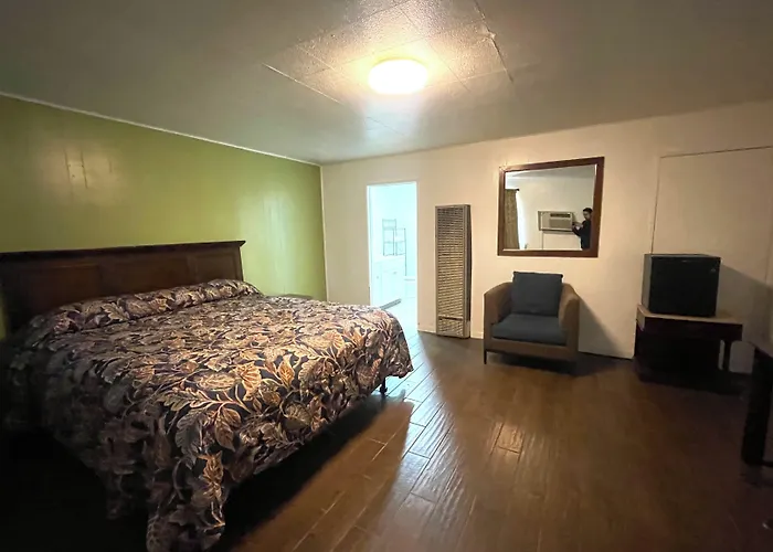Oak Motel
