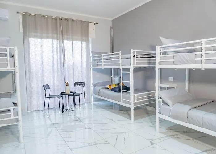 Hostel Partenope