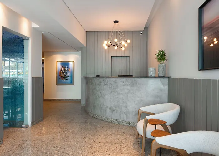 Lym Flat Hotel