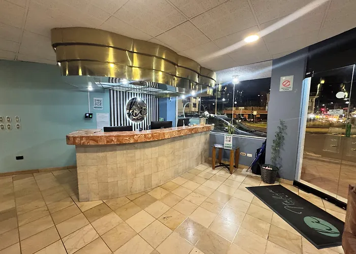 Hotel Italia Cuenca - Tranvia Centro & Aeropuerto