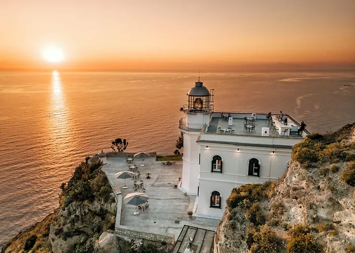Faro Punta Imperatore