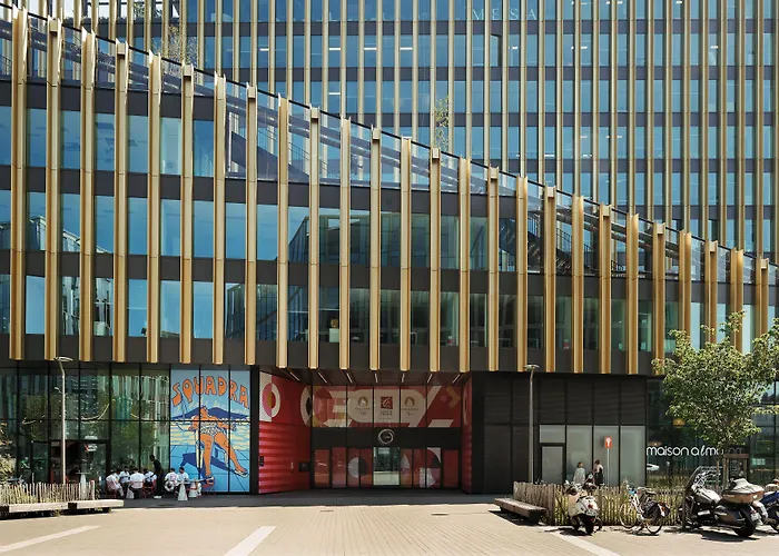  Edgar Suites Lille - Shake