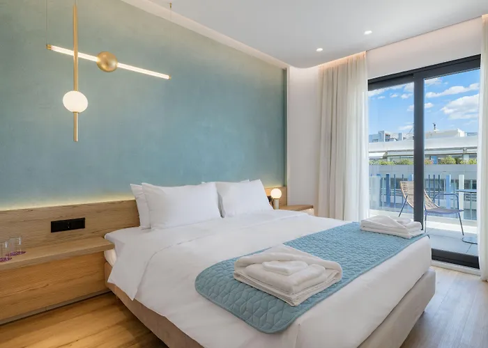 Acropolis Magenta Luxury Suites
