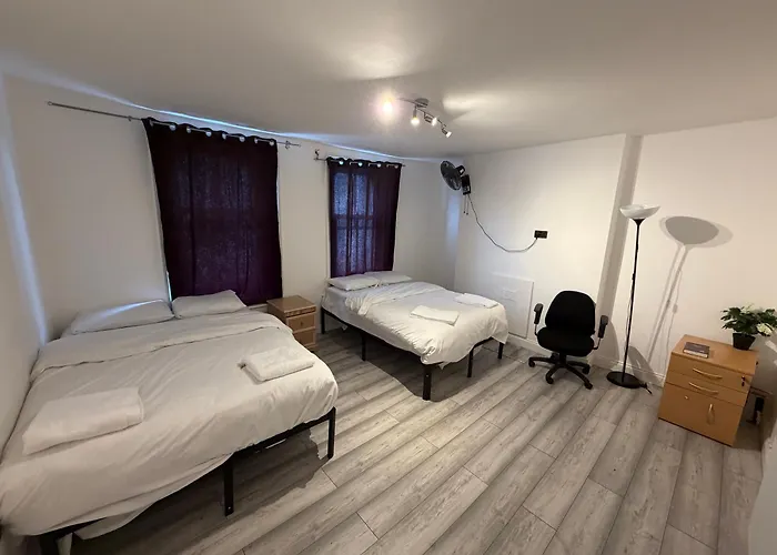 Earls Court Hotel