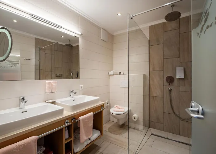 Alpenhotel Karwendel -Adults Only-