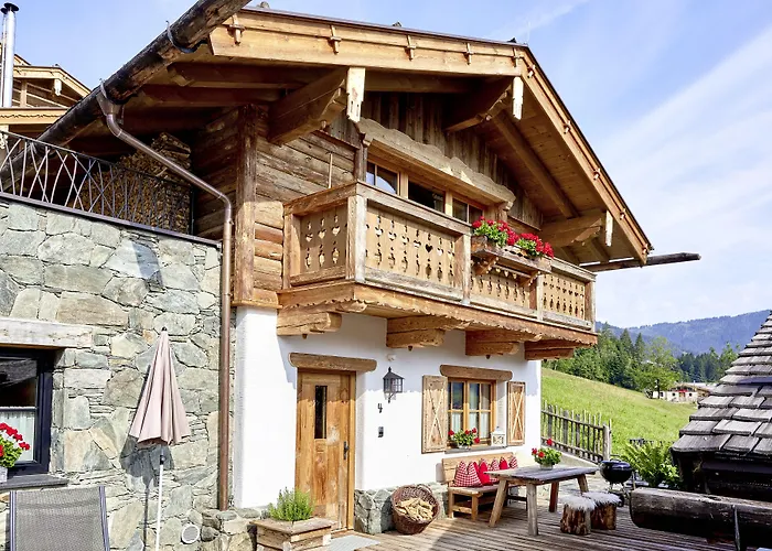 Almdorf Flachau - Luxus Huettenurlaub