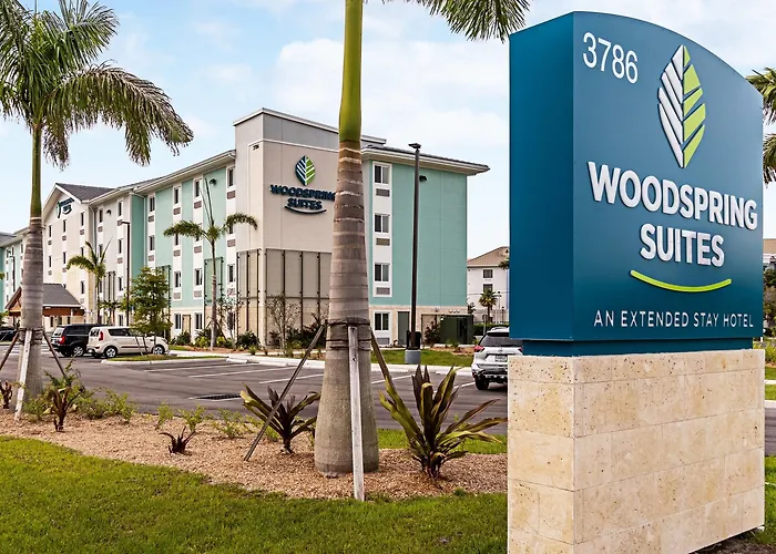 Resorts Guide Woodspring Suites Naples East