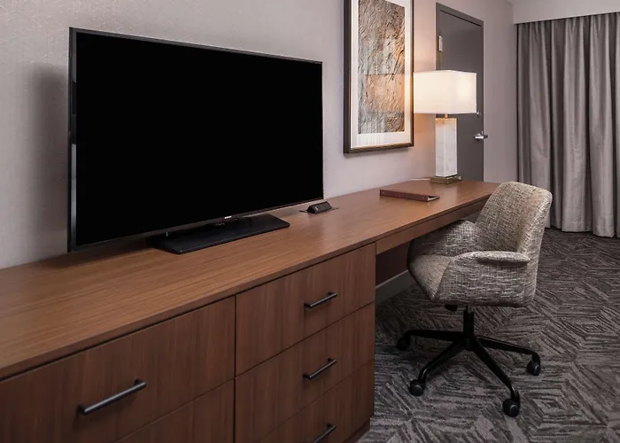 Doubletree By Hilton Lafayette East