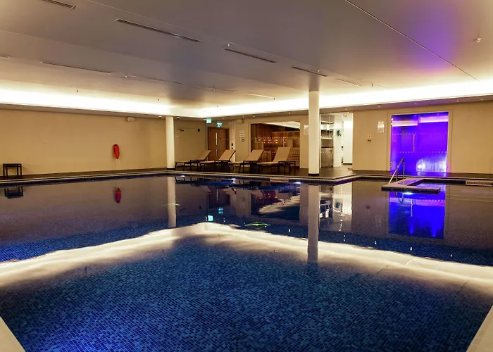 Lincoln Plaza Hotel London, Curio Collection By Hilton