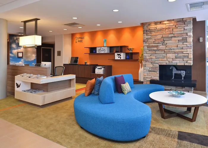 3 star hotels Fairfield Inn & Suites By Marriott Sacramento Airport Woodland