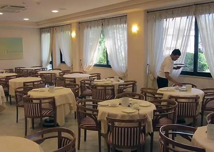 Hotel Sabra