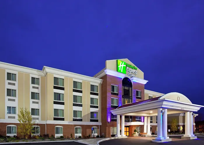 Holiday Inn Express & Suites Niagara Falls By Ihg