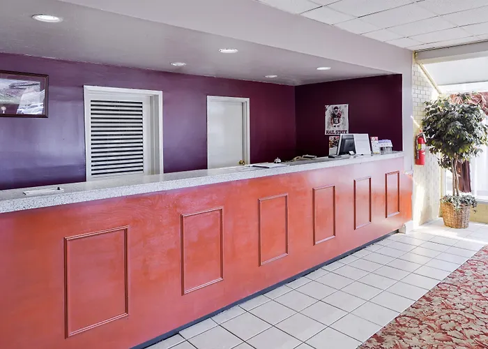 Golf hotels Quality Starkville Near University