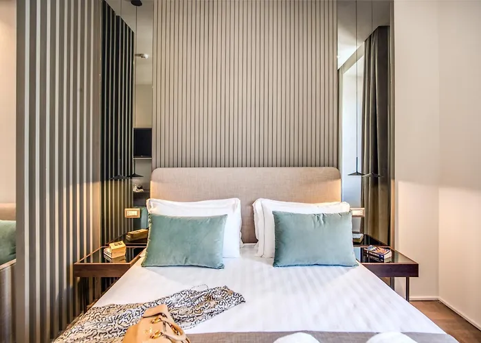 Hotel 77 Seventy-Seven - Maison D'Art Collection