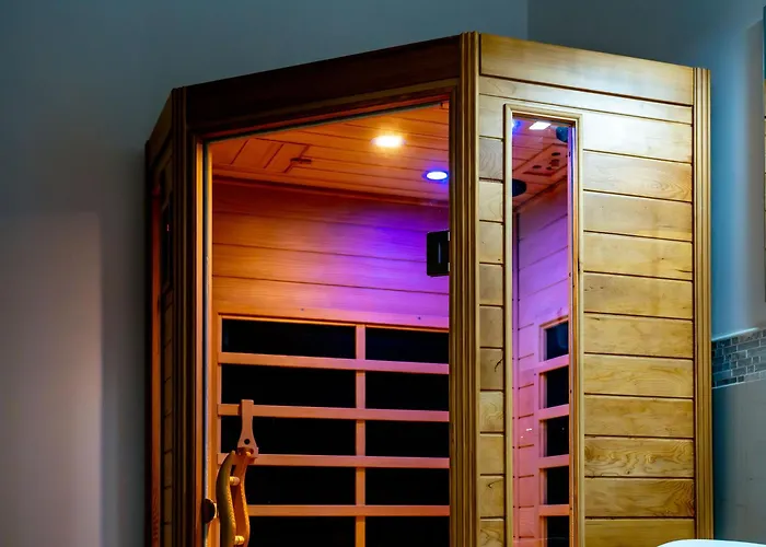 Yllen Rooms
