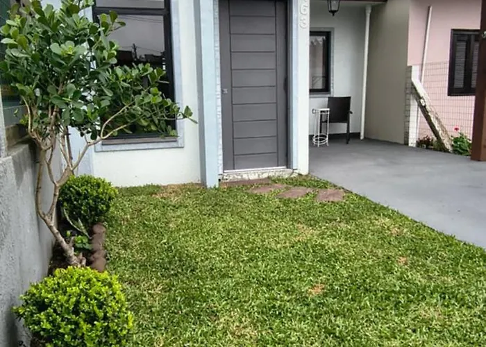 Ótima casa Jardim do Éden - Tramandaí, poucos passos do mar!