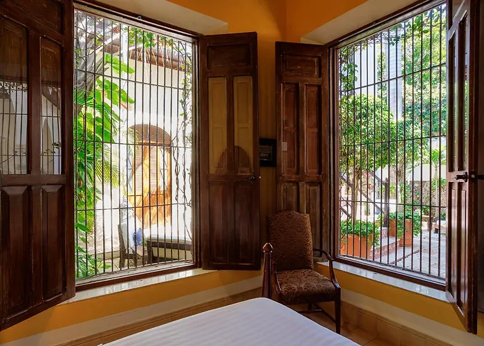 Casa Lecanda Boutique Hotel